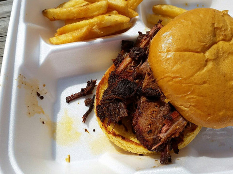 Jenkinsville餐馆和美食-Steelhorse Smokehouse