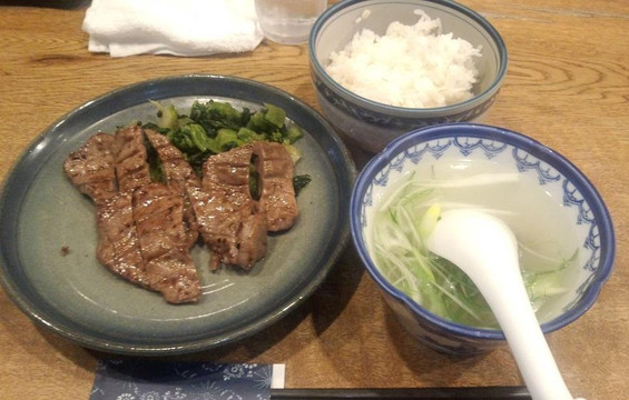 苫小牧市餐馆和美食-Akabe