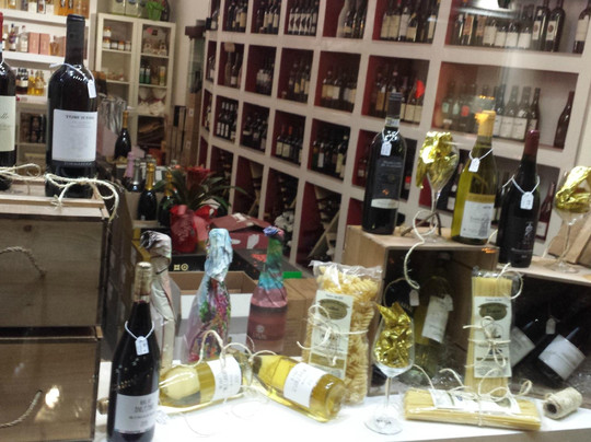 Enoteca Evinosia-苏尔莫纳必去景点