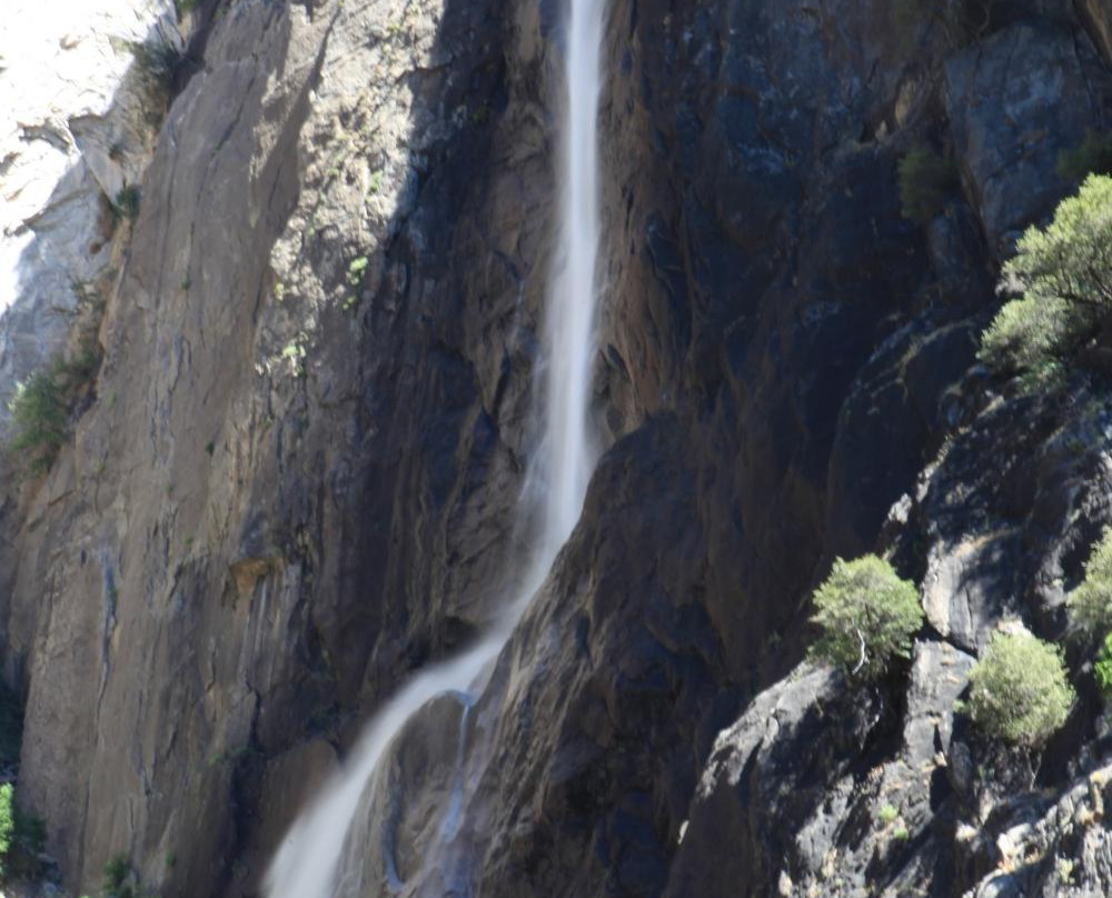 Mountain Shuttle Yosemite-奥克赫斯特必去景点