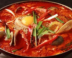 五反田 韓国家庭料理 王豚足家