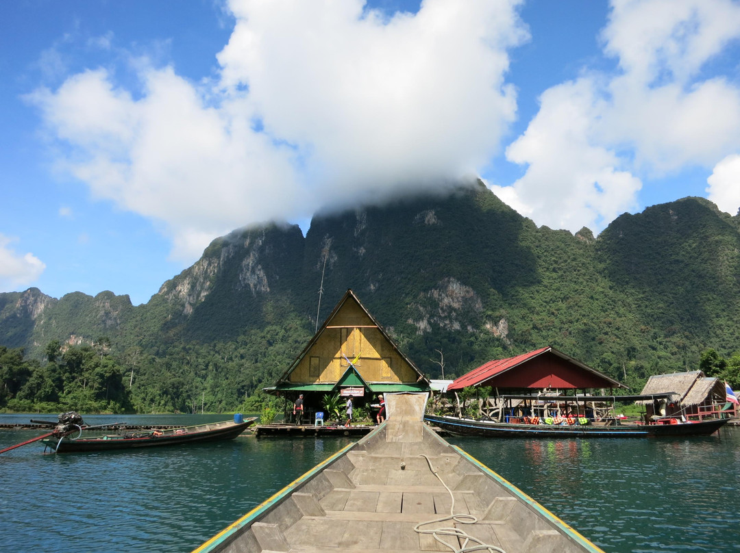 Limestone Lake Rainforest Day Tours-素叻他尼必去景点