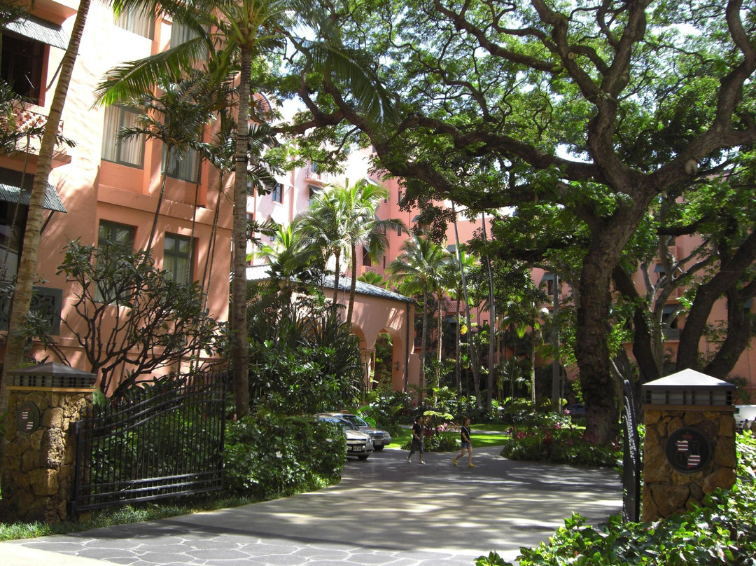 夏威夷皇家烤乳猪大餐-火奴鲁鲁必去景点