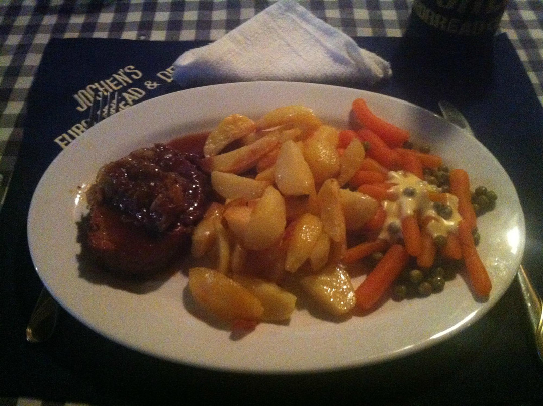 San Fernando La Union餐馆和美食-Jochen's Pizza Restaurant & Deli Shop