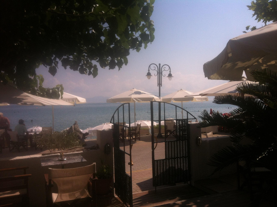 Pefkochori酒店住宿-Xenios Hotel