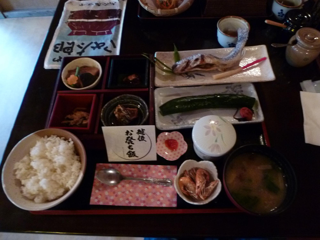 南鱼沼市餐馆和美食-Meshiya Kometaro