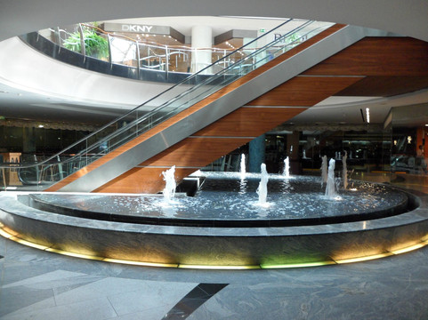 巴基曼购物中心-迪拜必去景点