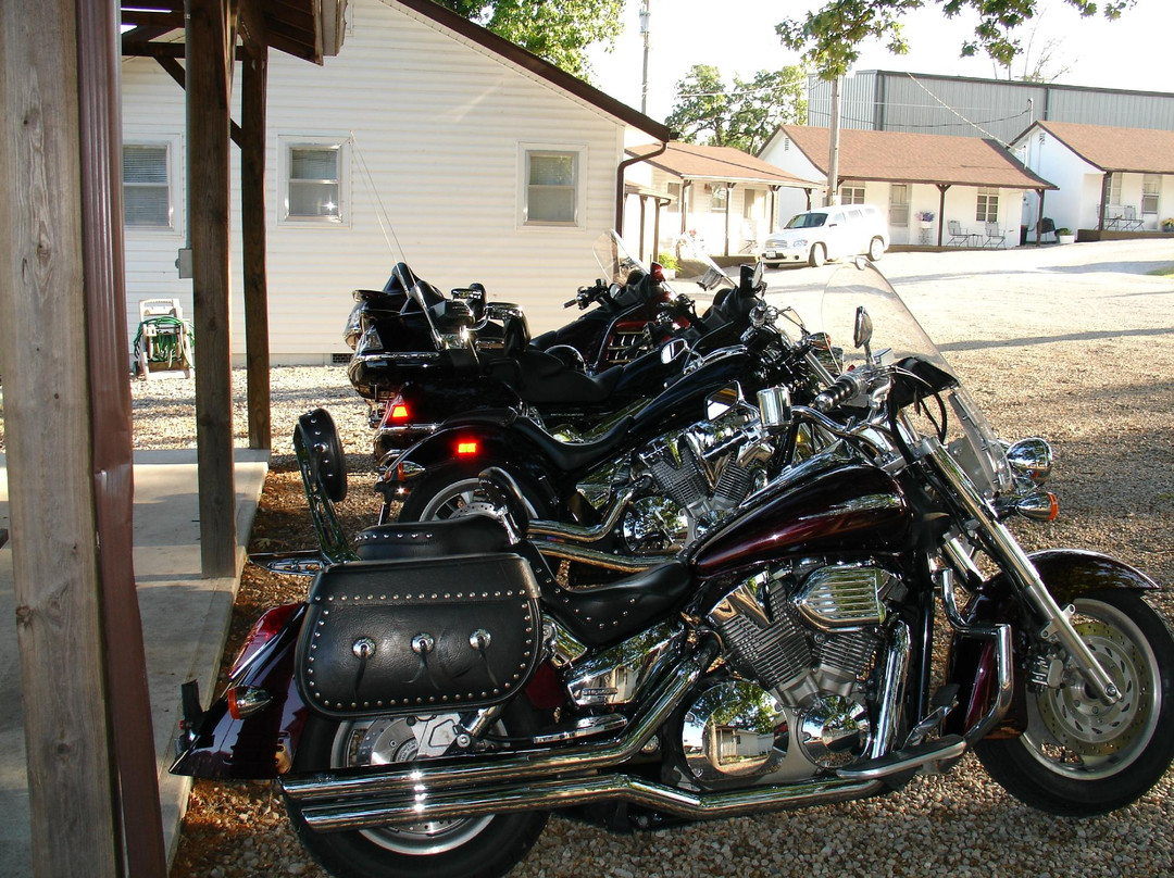 Twin Lakes Motel主图