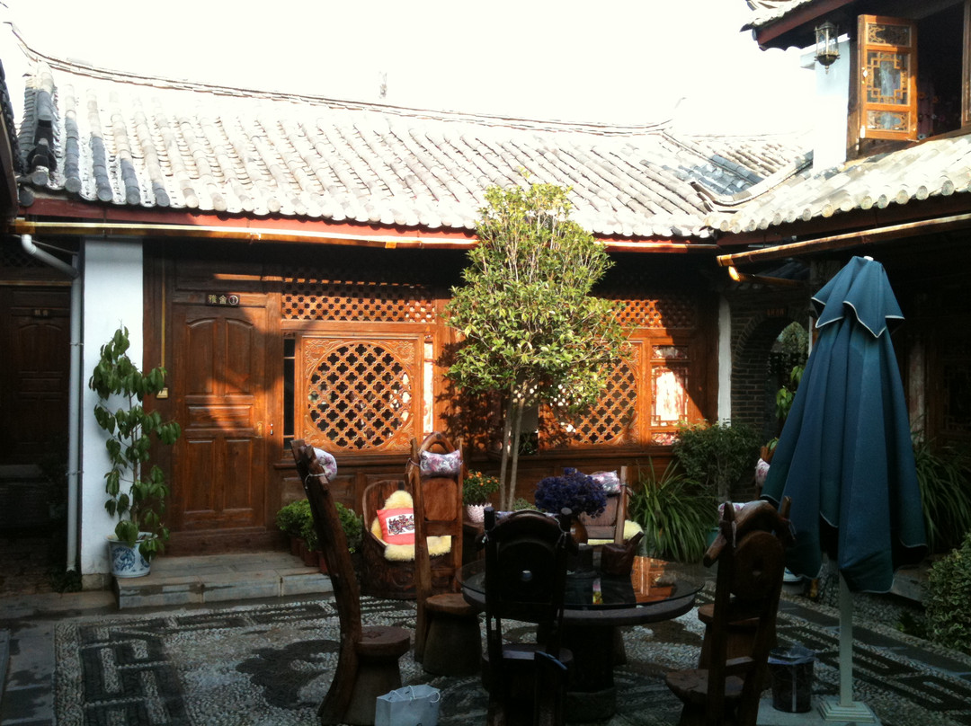 隐阅·四福雅舍设计师观景美宿(丽江旗舰店)主图