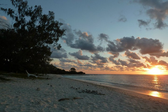 艾里奥夫人岛灯塔-埃里奥特夫人岛必去景点