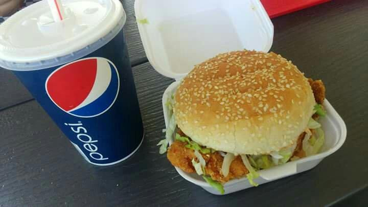 Dave's Drive In and Sports Grill