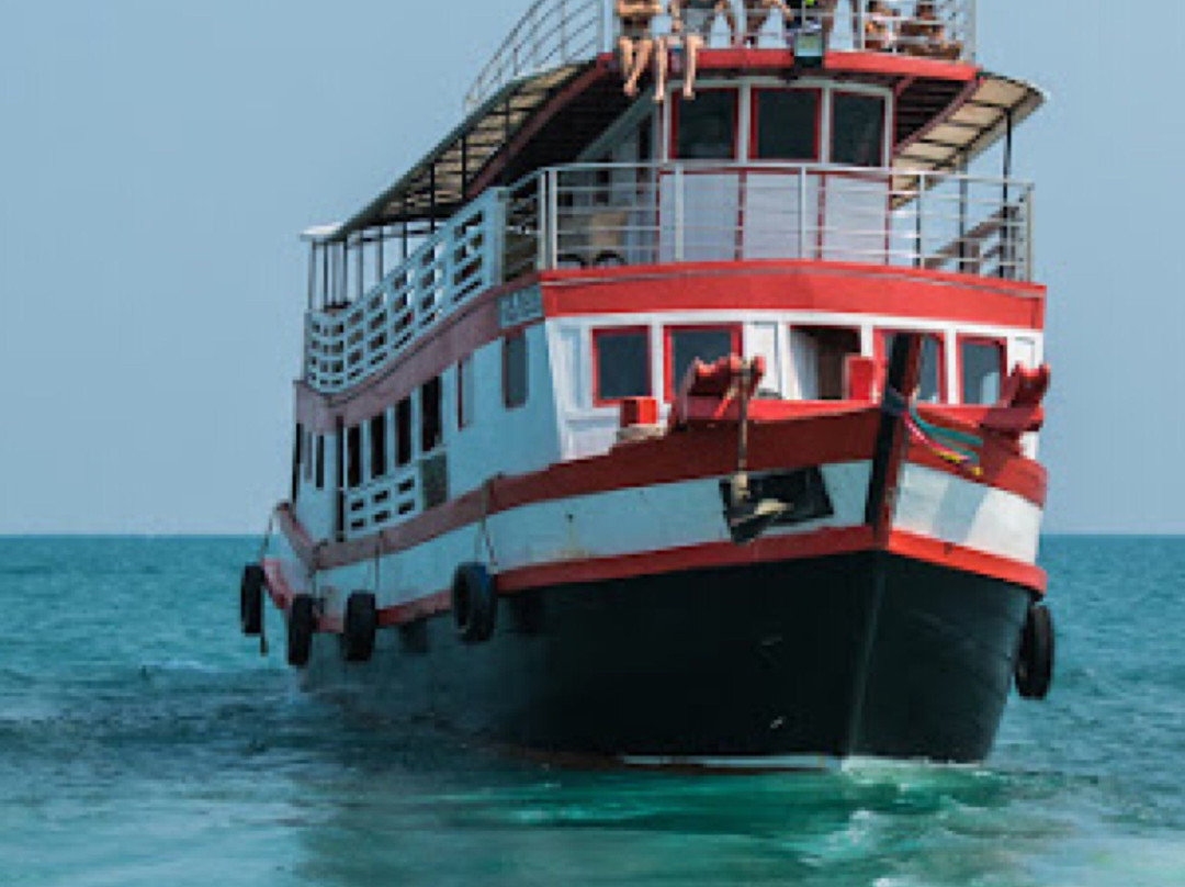 The Islander Boat Tour景点图片