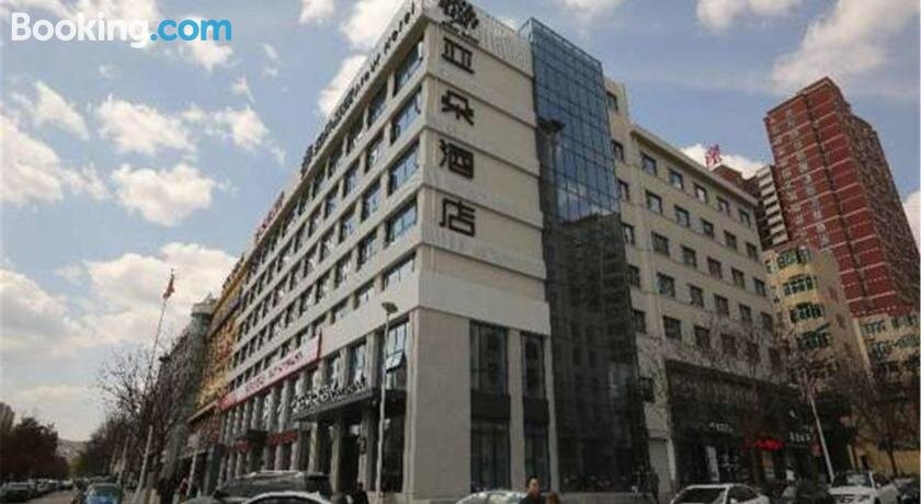 双拥大道亚朵酒店主图