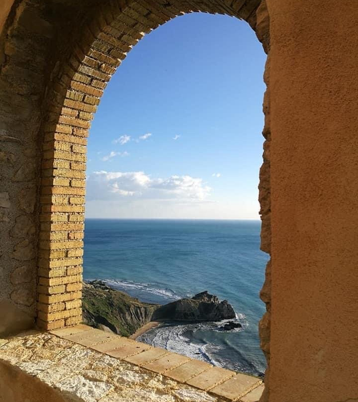 Castello Chiaramontano景点图片