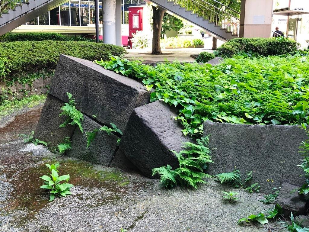 Edo Castle Outer Moat Ruins Tameike Yaguradai景点图片