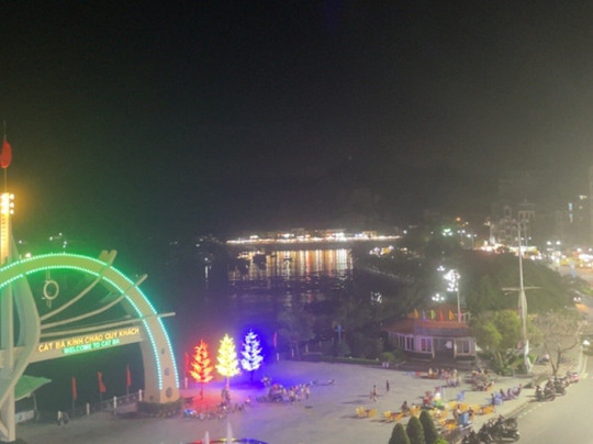 Little Leaf Rooftop - Cocktail Bar-Cat Ba Town必去景点