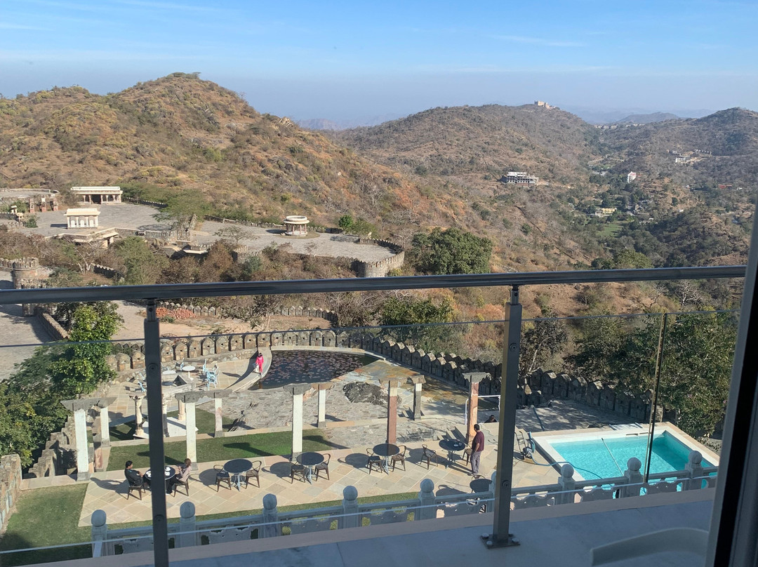 Fateh Safari Suites By Fateh Collection主图