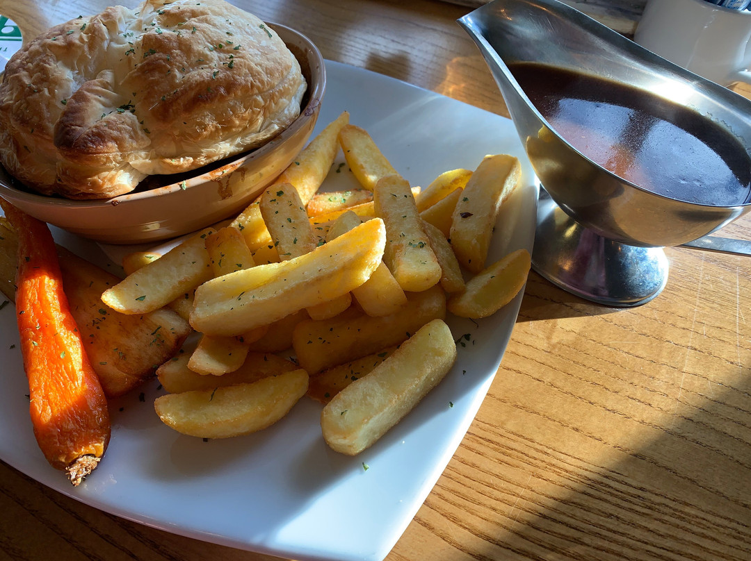 Ivanhoe Hotel Scarborough主图