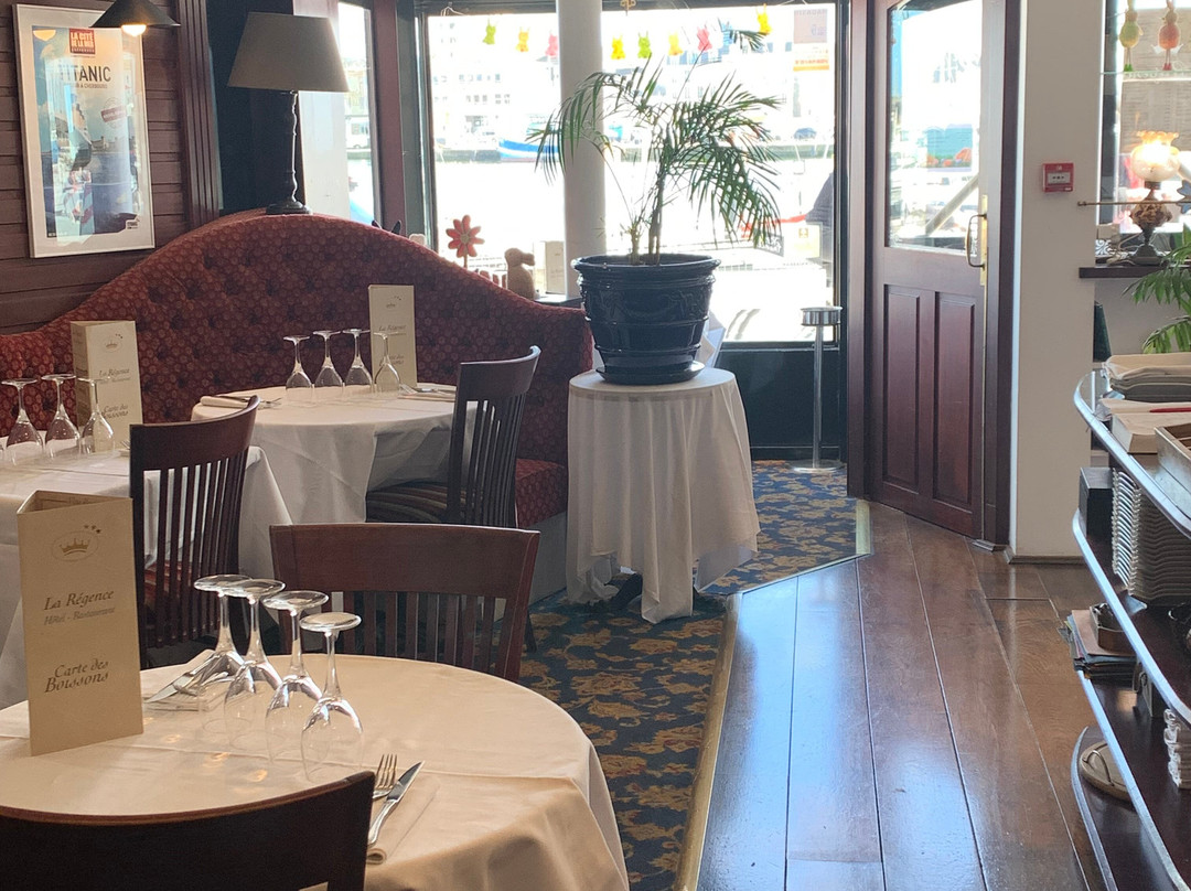 里金斯之家酒店主图