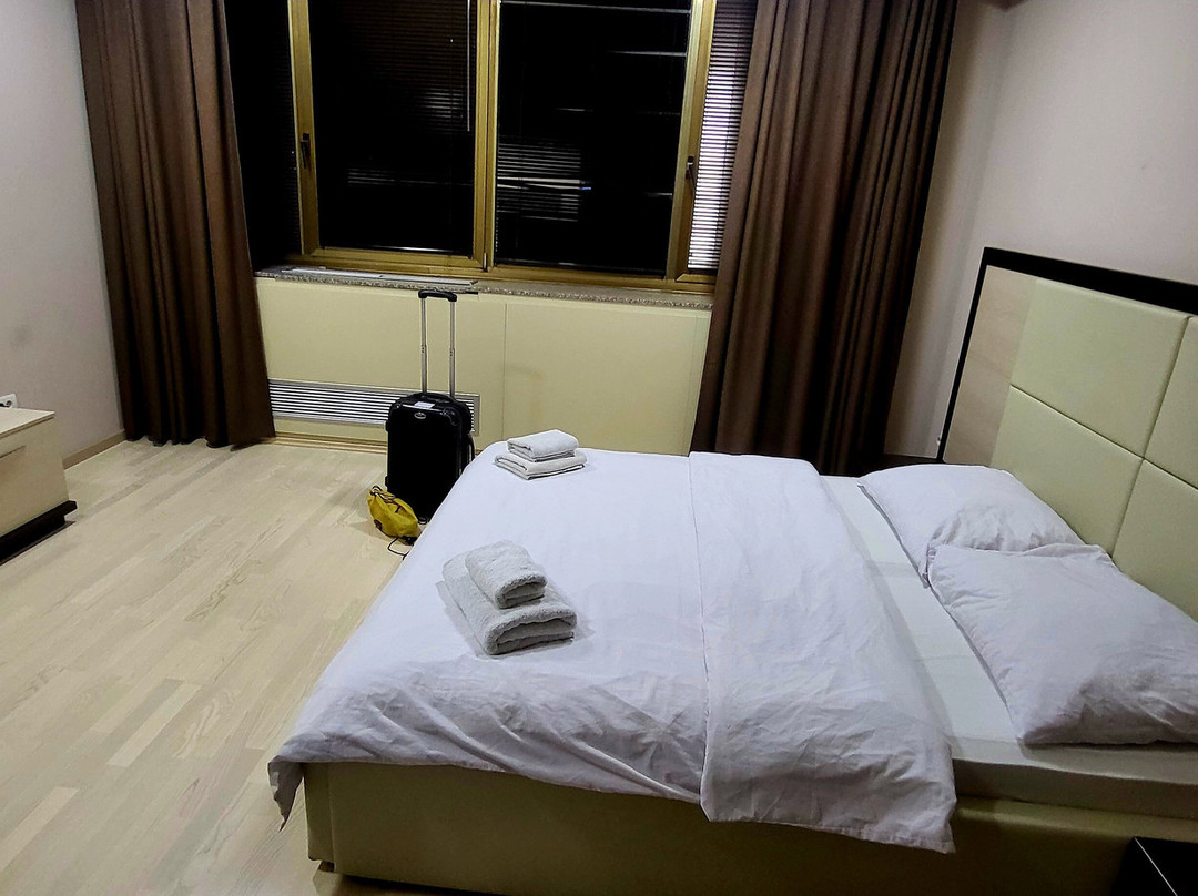 La Casa Apartments