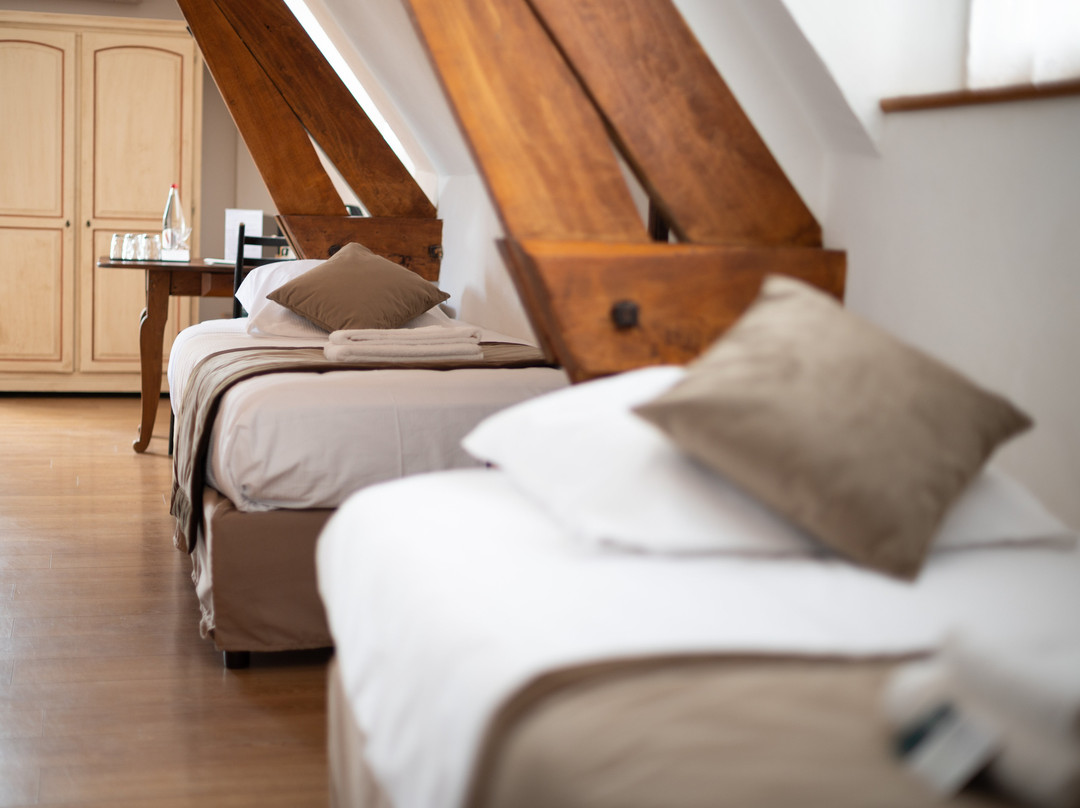Domaine Les Falaises - Hotel et Restaurant Logis Hôtels主图