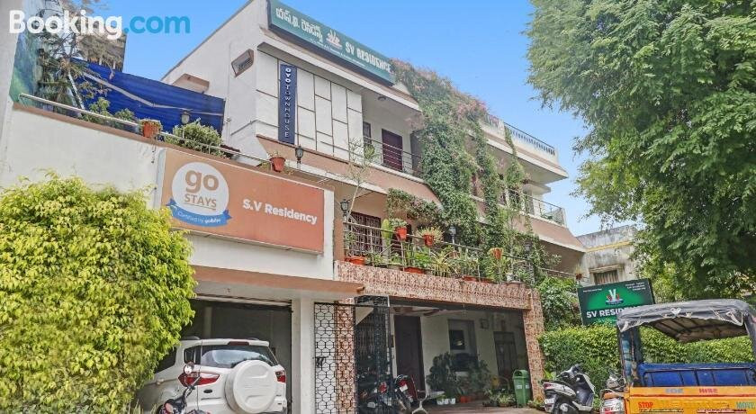 Super Oyo Flagship 90779 Sv Rest Inn