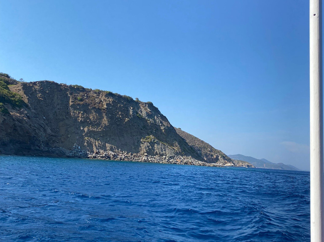 Il Dollaro II-Porto Azzurro必去景点