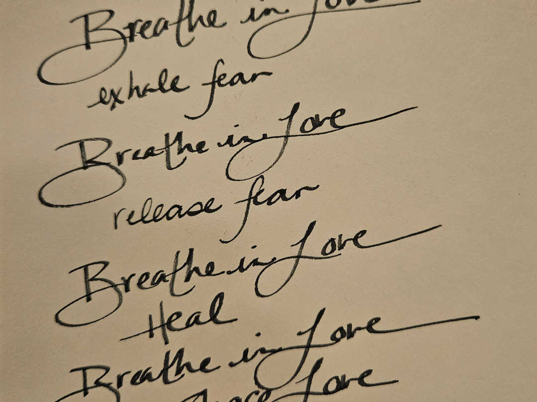 Psychic Medium Chris McBrien-加利纳必去景点