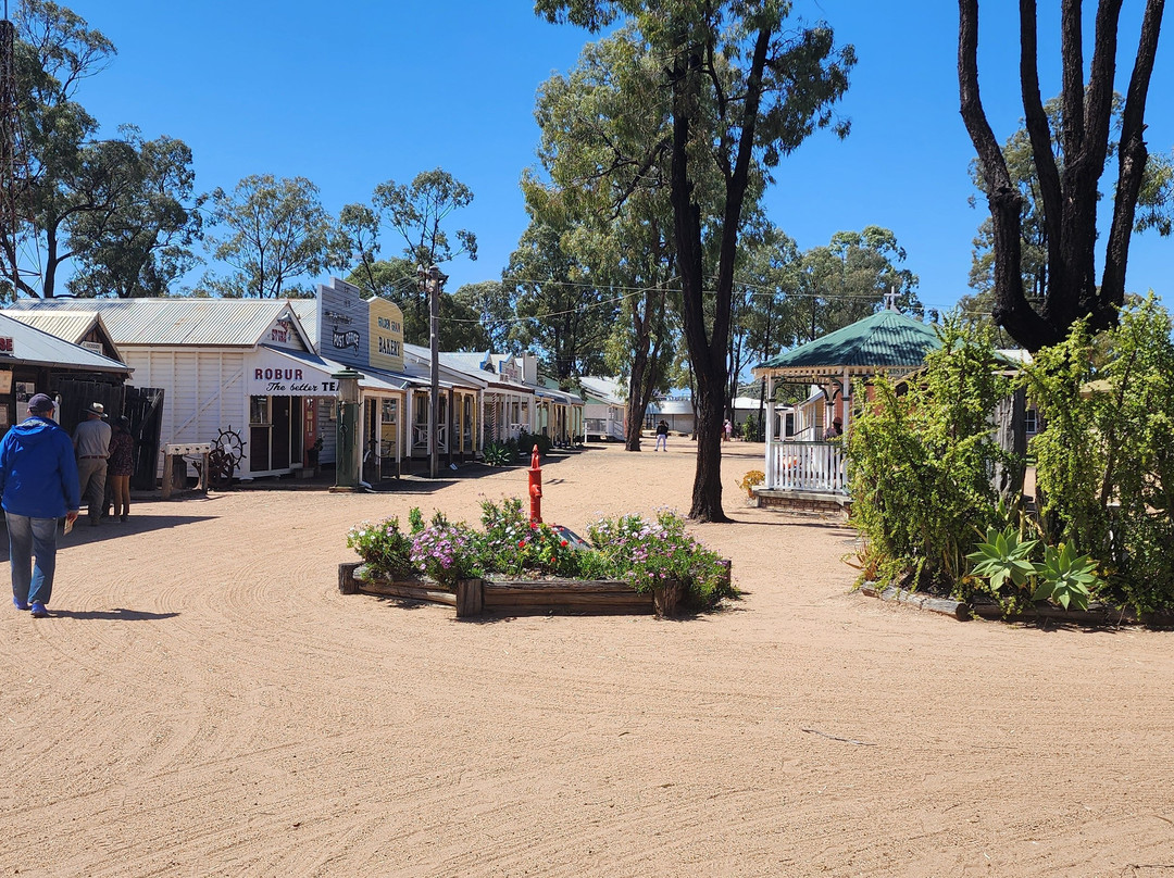 Miles Historical Village Museum-Miles必去景点