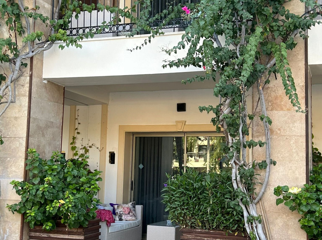 克拉托斯高级水疗酒店及主图