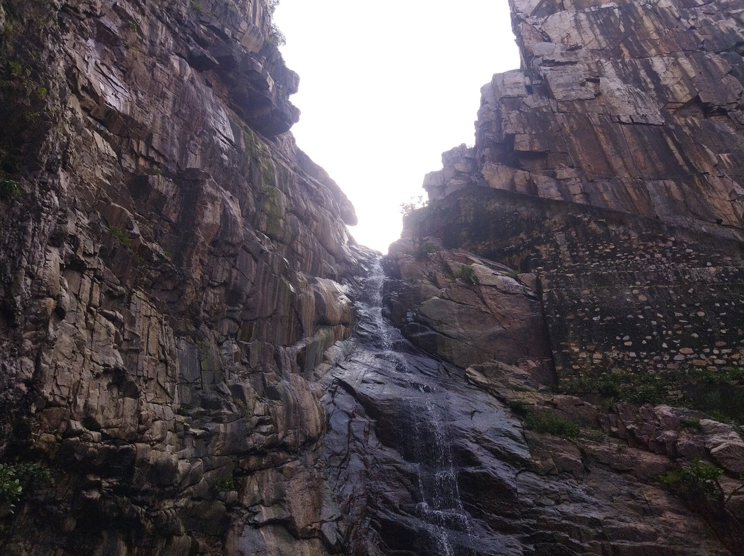 Garbhaji Falls景点图片