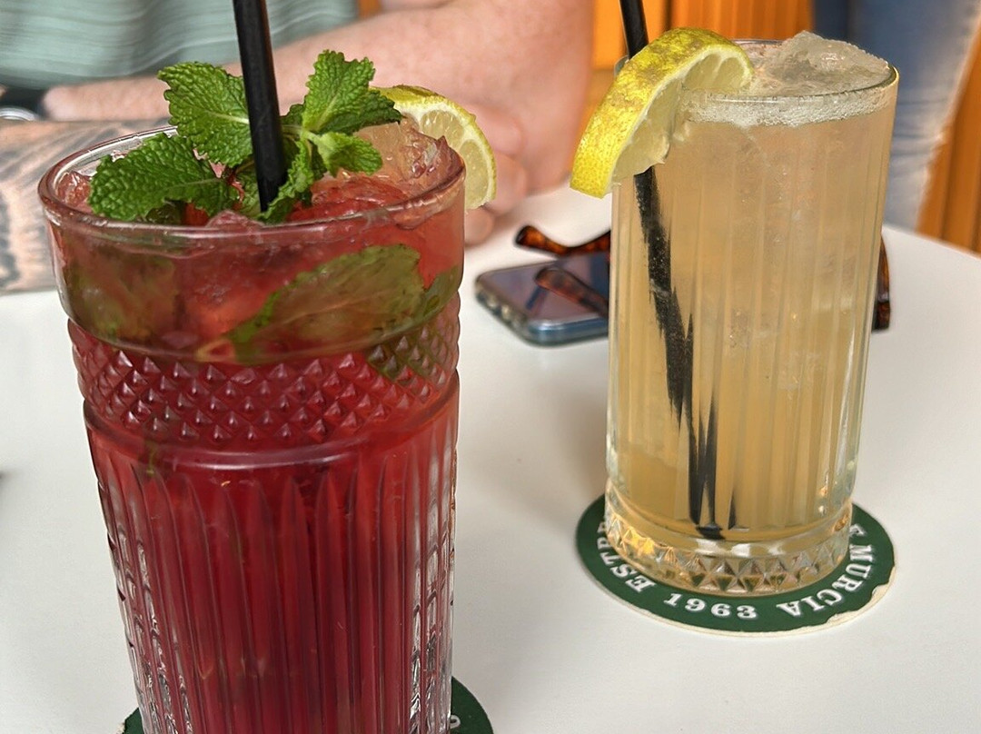 Zarcos Cocktail Bar-洛斯阿尔卡萨雷斯必去景点