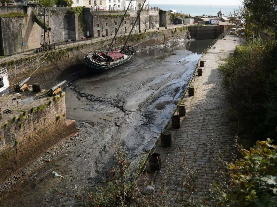 Charlestown Harbour景点图片