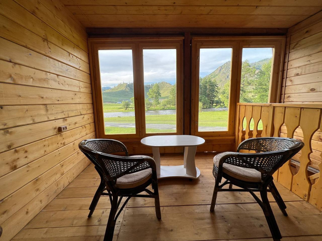 Altajskie Dachi Guest House