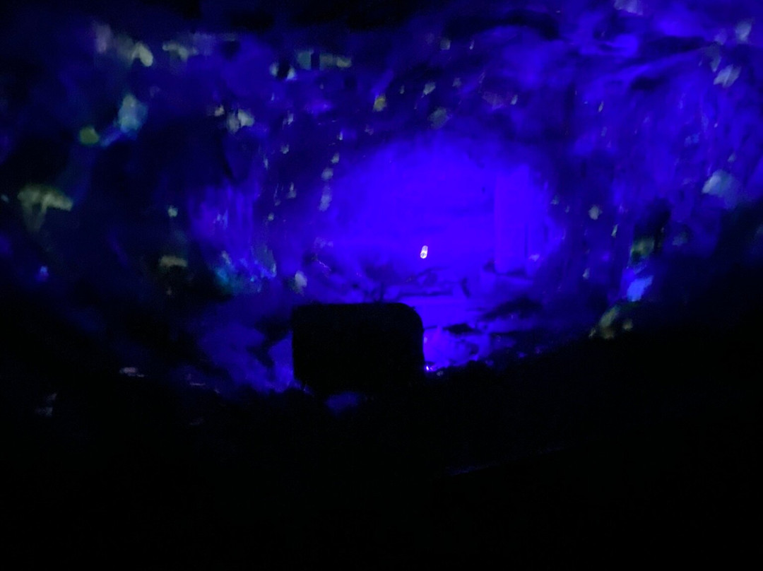 Grotte de la Pierre de Volvic景点图片