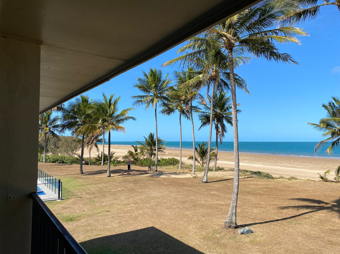 Sarina Beach Motel主图