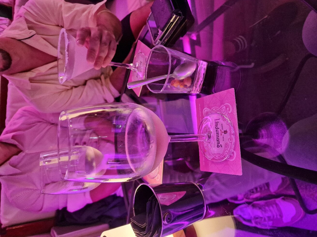 Cafè Steps International Bar-奥德杰海岸必去景点