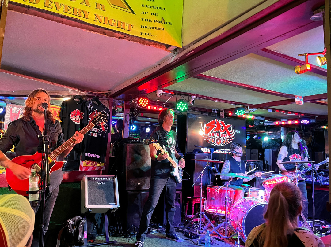 Sax Rock Bar-美洲海滩必去景点