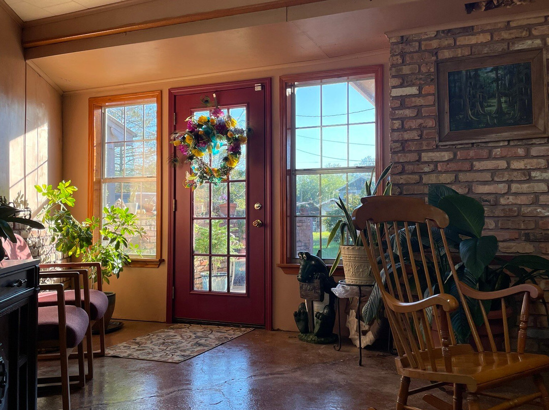 Wildlife Gardens Bed and Breakfast and Swamp Tours主图