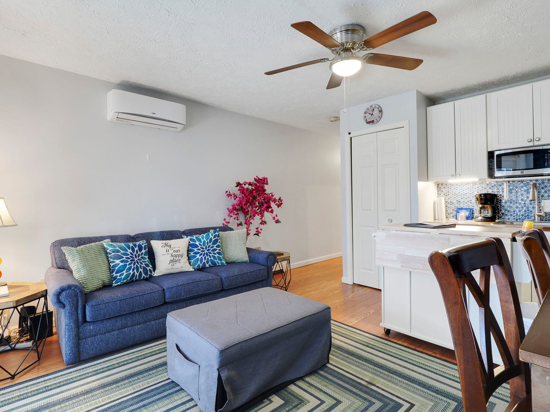 Pointes North Inn主图