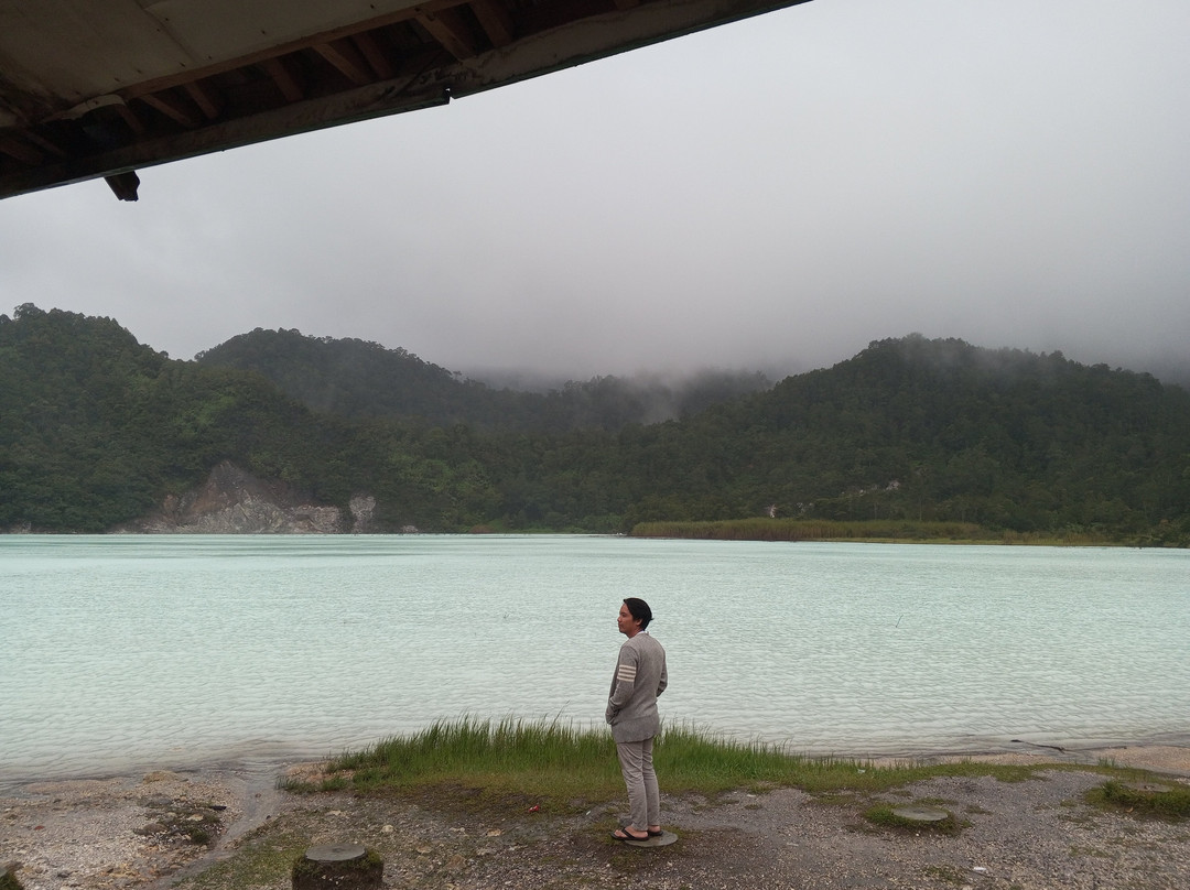 Bodas Lake景点图片