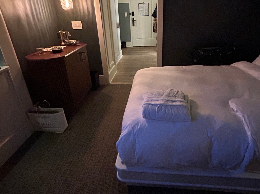 Perry Lane Hotel, A Luxury Collection Hotel主图