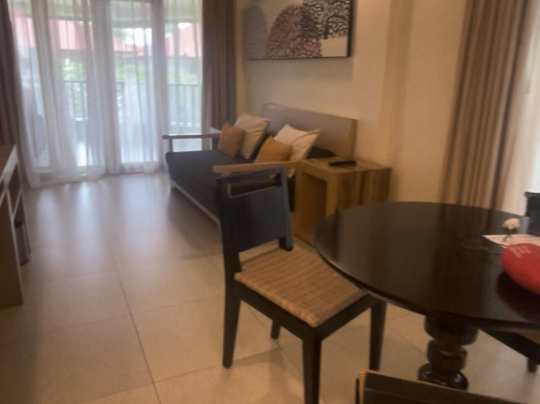 巴厘岛巴鲁娜假日度假酒店主图