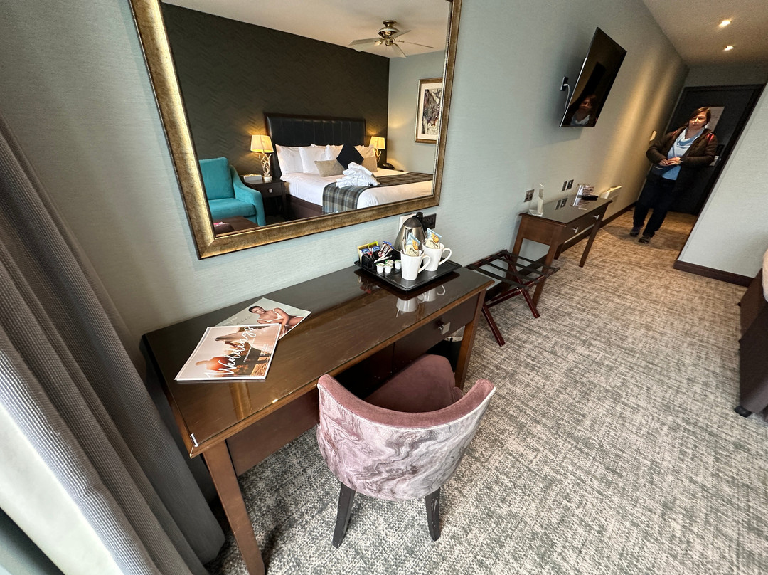 Lodge on Loch Lomond主图