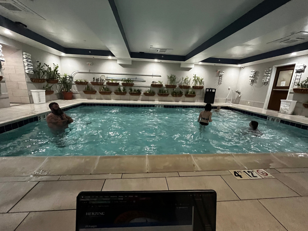 Comfort Suites, St.Louis - Sunset Hills主图