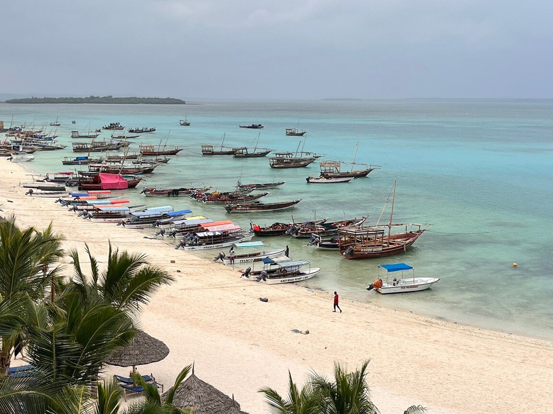 Sunseabar Beach Hotel主图