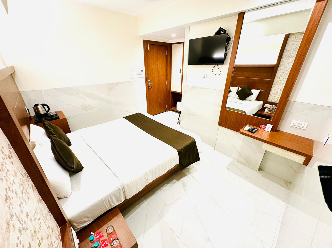 Shyanu Lords Eco Inn Airoli