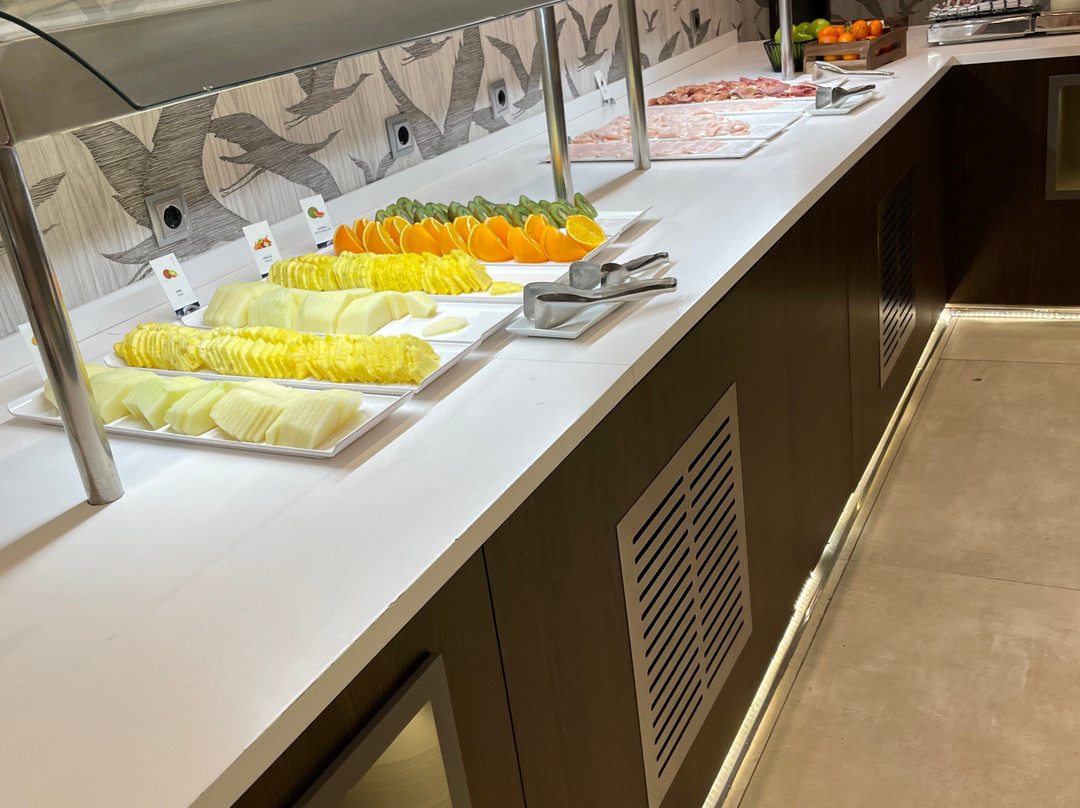 阿巴公园酒店主图