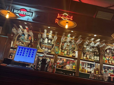 Cheers Irish Pub-地拉那必去景点