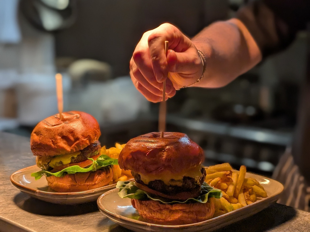 Kelsey House Bar & Kitchen